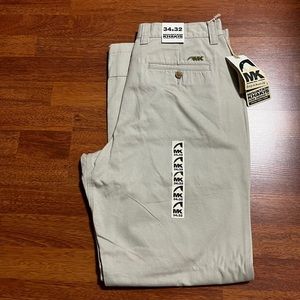 Brand new Mountain Khakis 34/32